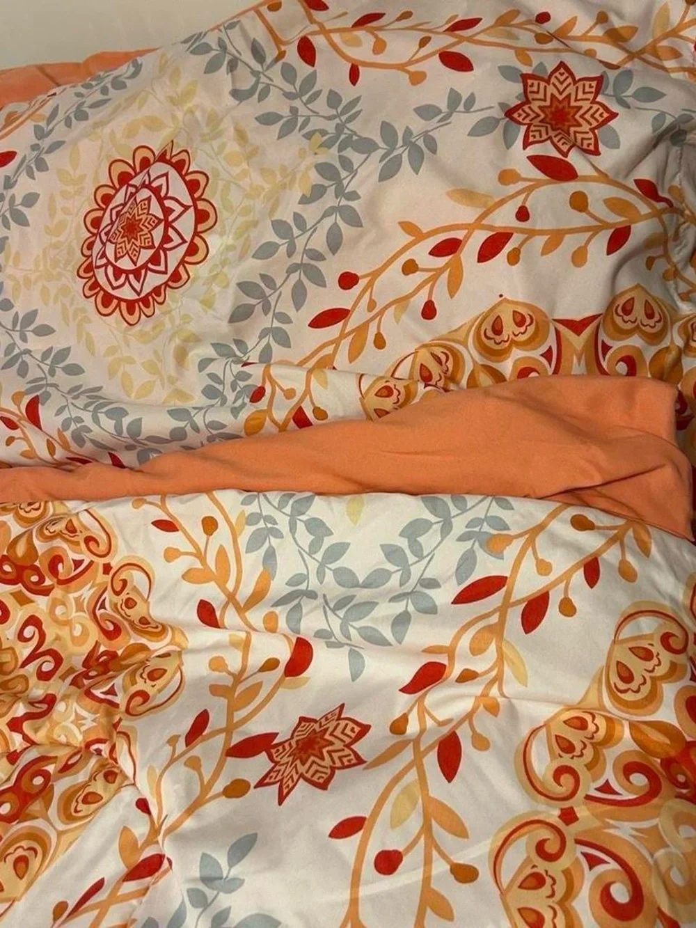 White and Orange Comforter Set